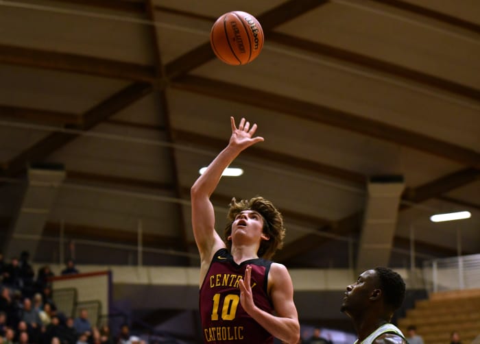 West Linn Central Catholic 6A Oregon boys basketball quarterfinal Taylor Balkom 41